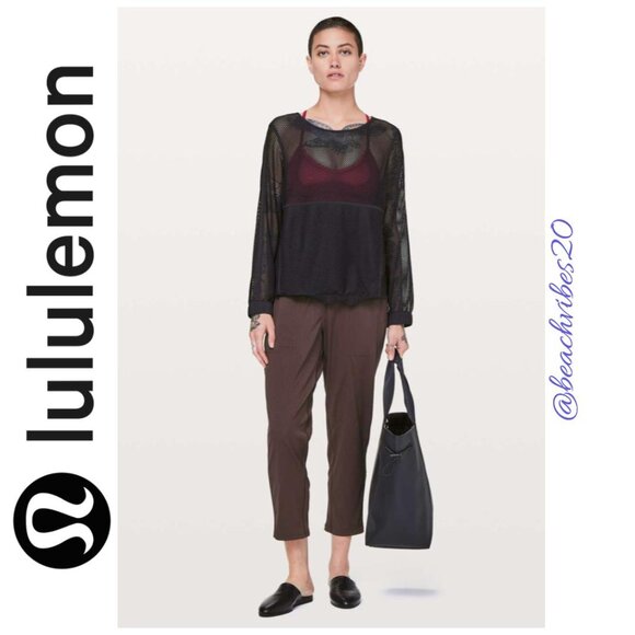 LULULEMON ATHLETICA Dance Studio Crop II *Unlined 20"Black Satin EUC 6 LL-63 - Picture 1 of 12